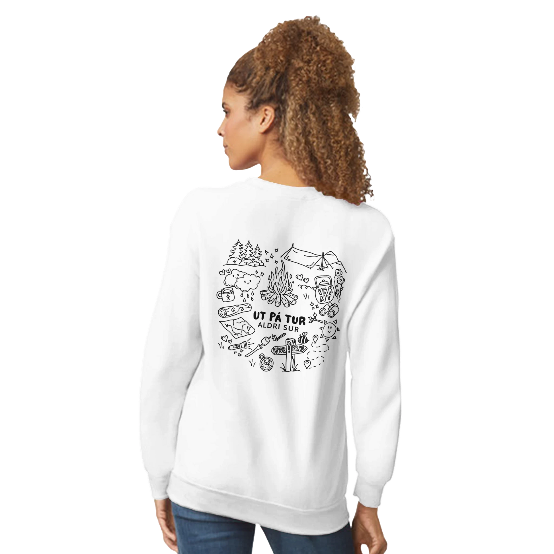 Genser med trykk “Ut på tur” fra Anda Studio