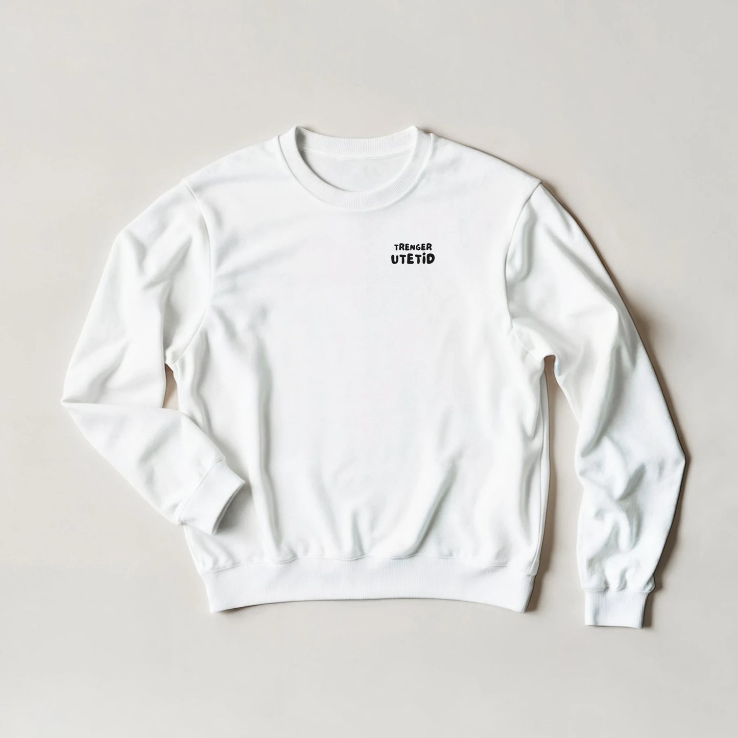 Genser med trykk “Ut på tur” fra Anda Studio