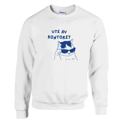 Genser med trykk “Ute av kontoret” fra Anda Studio